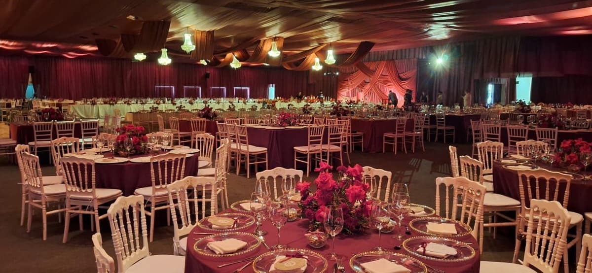 Una boda llena de amor y elegancia en Salón 53
